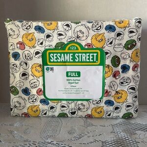 Sesame Street Heads Faces Full Sheet Set 100% Cotton Elmo Cookie Big Bird Oscar